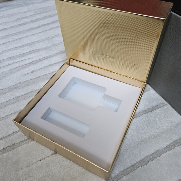 Tom Ford empty perfume box - Picture 2 of 5